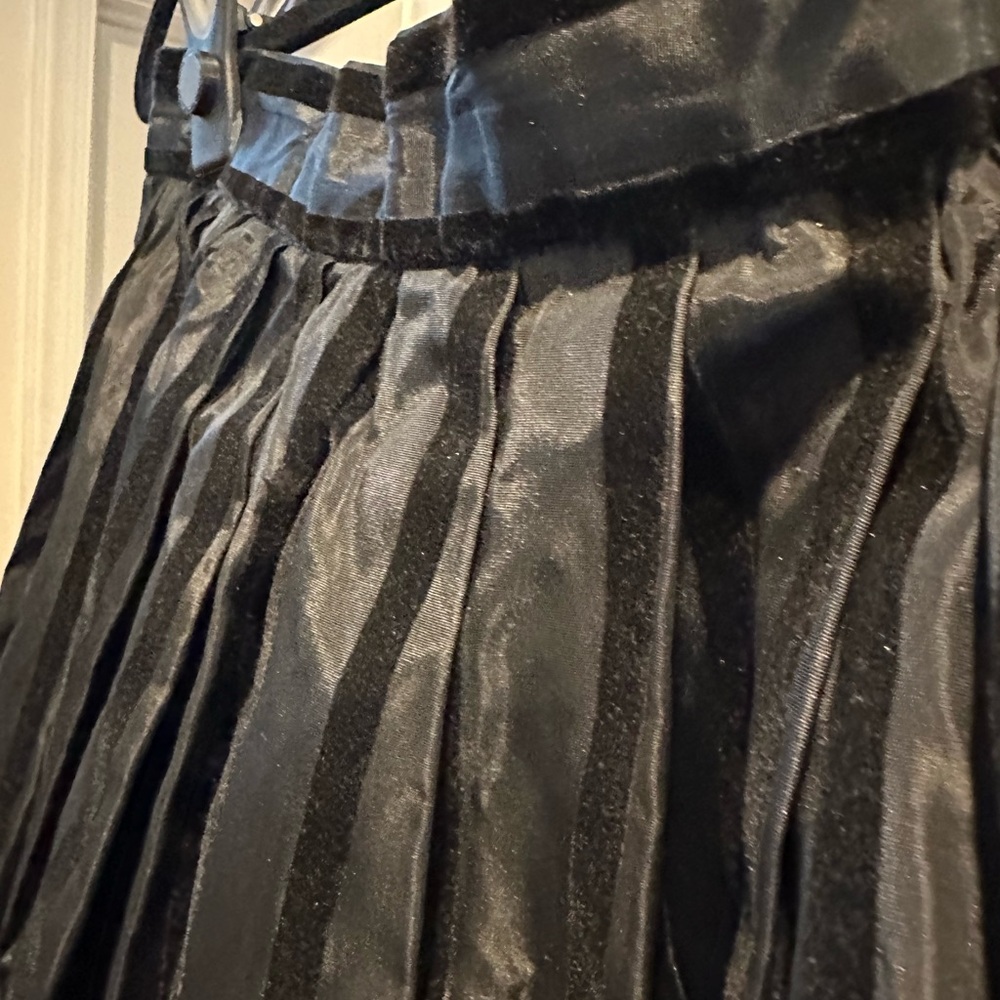 Vintage Farinae Collection black taffeta Maxi A-Line Pleated Skirt for Cocktail - Picture 7 of 9